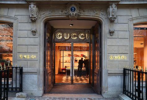 gucci outlet store in paris